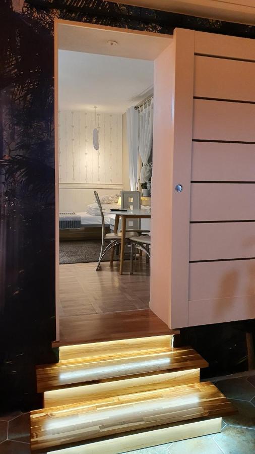Stara Szkola W Weremowicach Apartment Weremowice Bagian luar foto