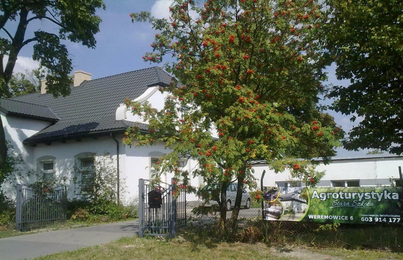 Stara Szkola W Weremowicach Apartment Weremowice Bagian luar foto